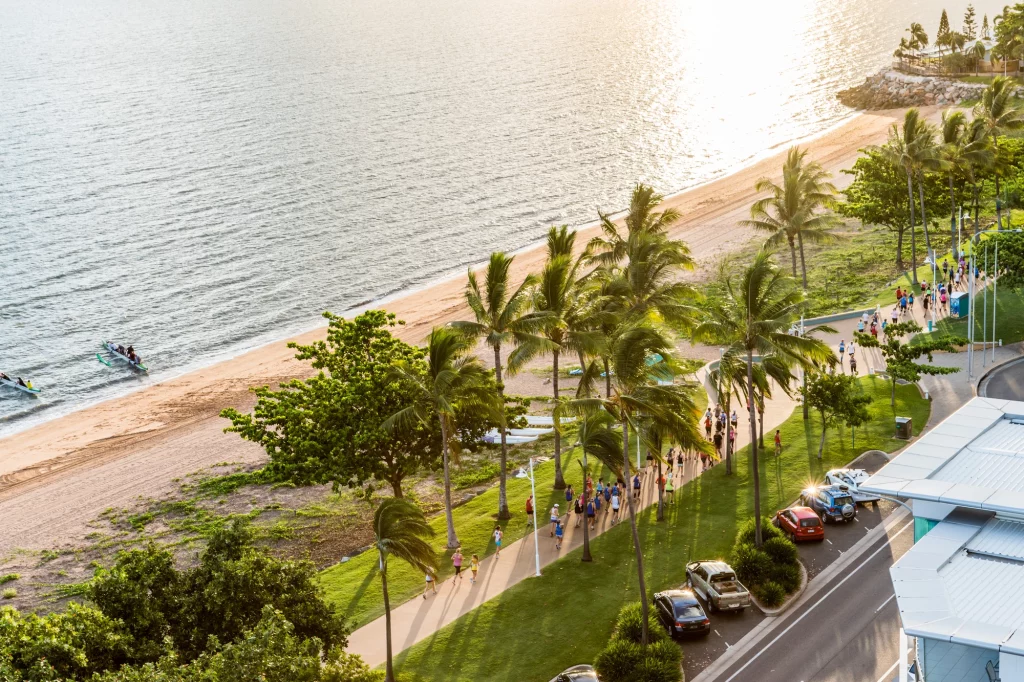 image of people running and jogging along the Strand in Townsville